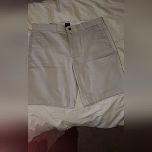 Jcrew Men's Light Kahki shorts Size 33